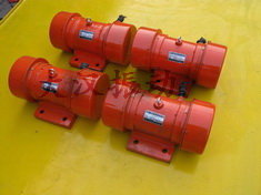 YZS振動(dòng)電機(jī):激振能力強(qiáng)，拆卸方便。